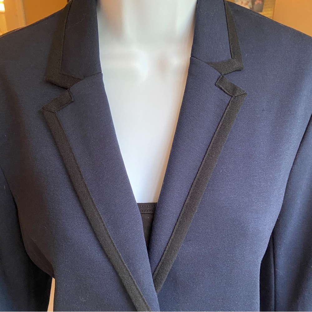 NWOT Gap Academy blazer. Navy with black trim. Size 10 - Picture 3 of 9